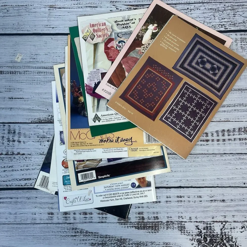 Vintage Set of 12 Craft Quilt Magazines Christmas Cross Stitch Leisure Arts Mugs